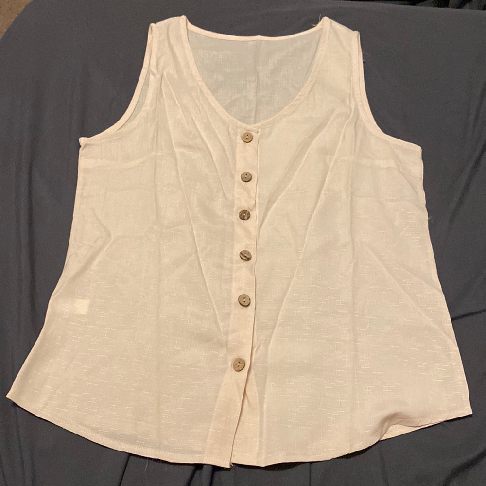 Light pink button up tank